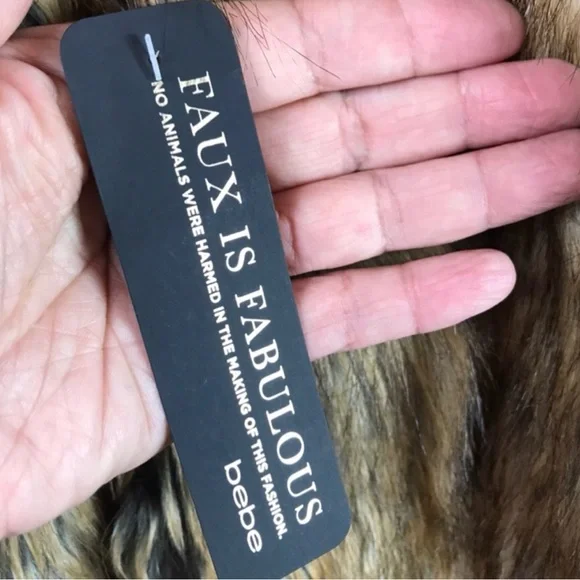 Bebe Faux Fur Coat Mob Wife Carrie Bradshaw Coat 🕶️.💋